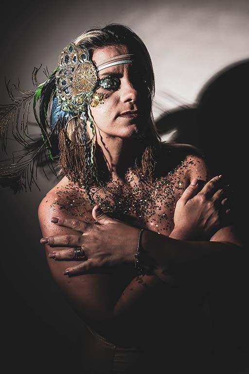 Ensaio fotográfico artístico carnaval | Processo Terapêutico Retrato da Alma | cliente Natalia Lima | Fotógrafa Cláudia de Sousa Fonseca | Espaço Amora