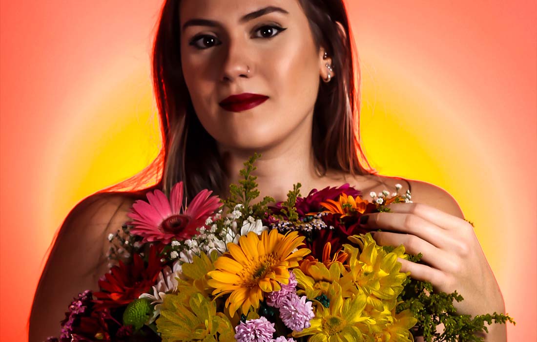 Ensaio fotográfico artístico florescer | Retrato Terapêutico Amora Fototerapia | cliente Luiza Baeta | Fotógrafa Cláudia de Sousa Fonseca | Espaço Amora